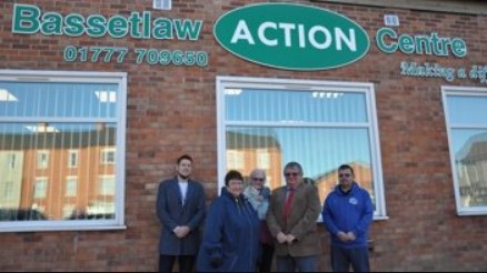 Darren Huart, BCVS Business Development Manager, Lynn Tupling, Bassetlaw Action Centre, Cllr Steve Scothorne, Cabinet Member for Identity and Place joined by volunteers from Bassetlaw Action Centre; photo courtesy of Bassetlaw District Council