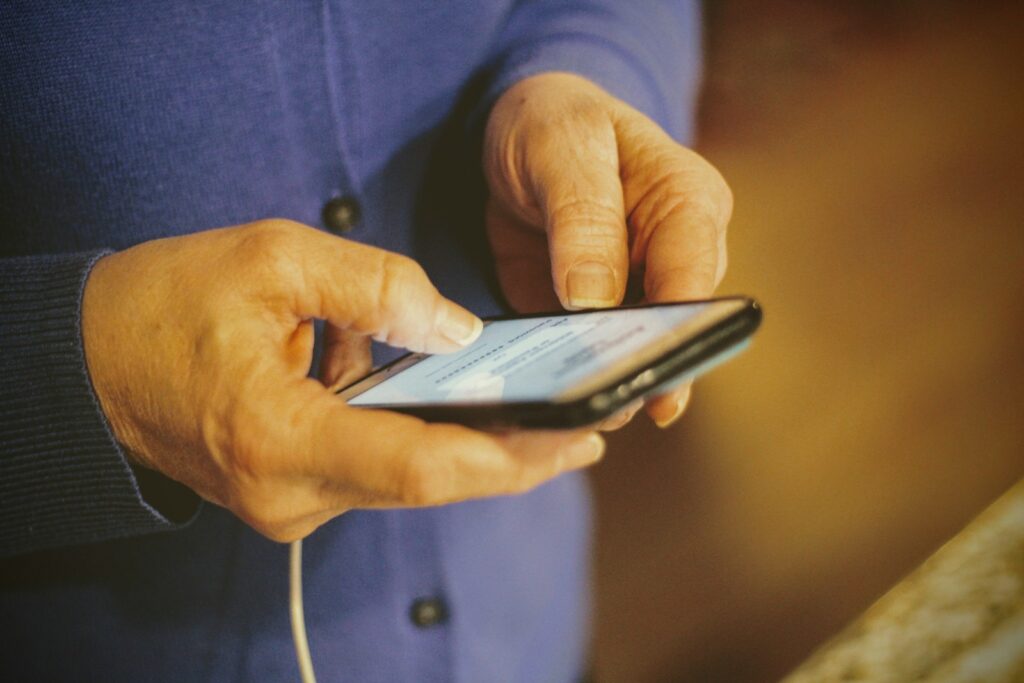 Record number of calls to Alzheimer’s Society helpline this month 