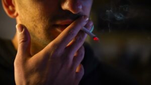 Quit the ciggies for a week and save a day, experts explain