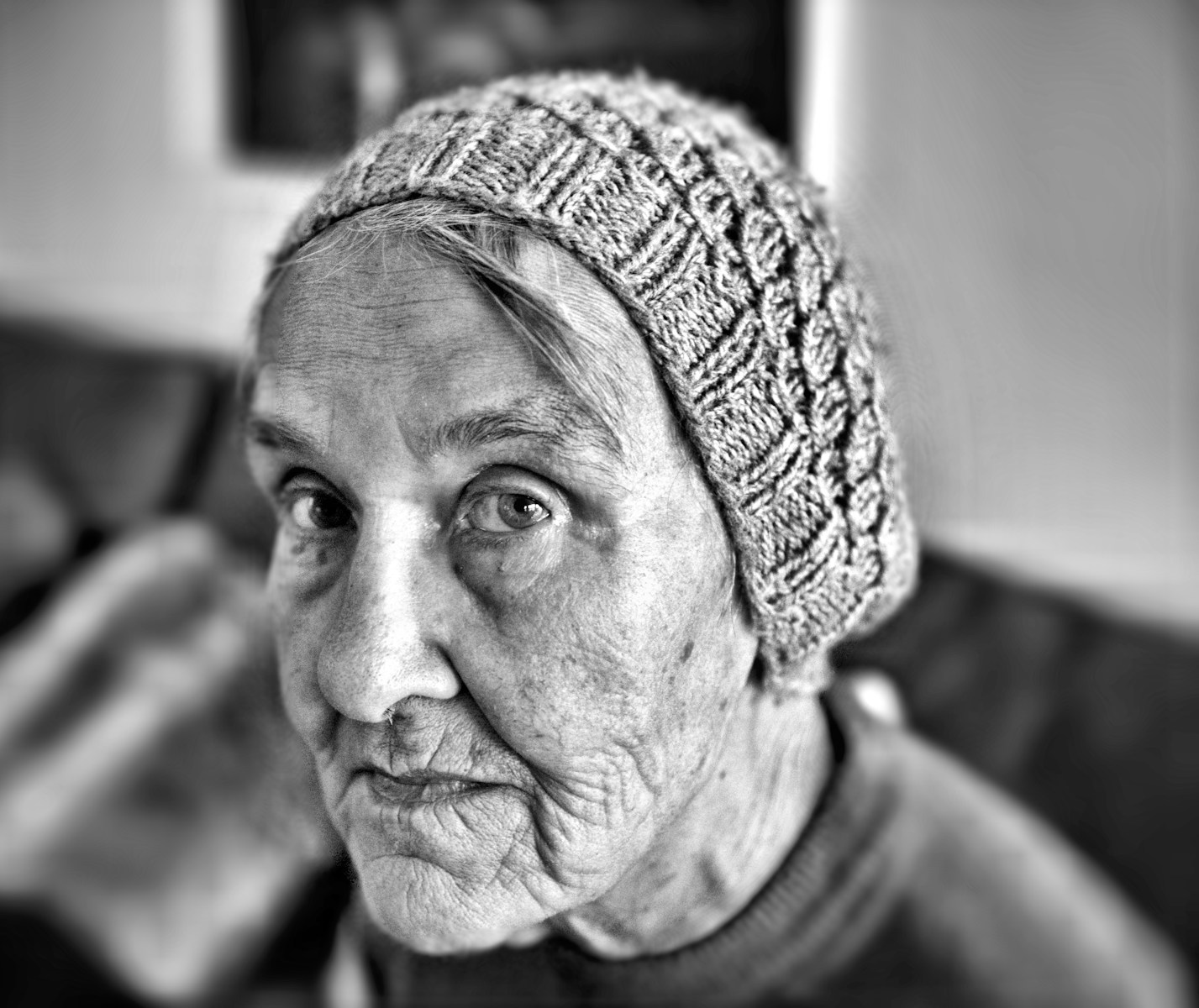 Calls for financial support amid rising elderly single households