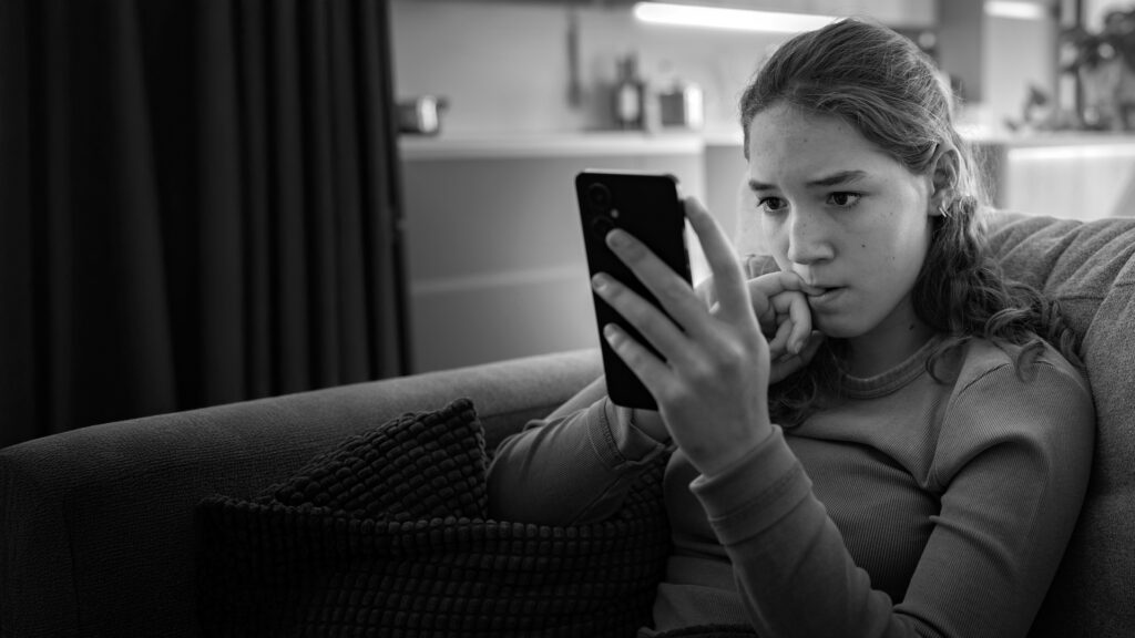 Two hundred vulnerable children to take part in online grooming trial