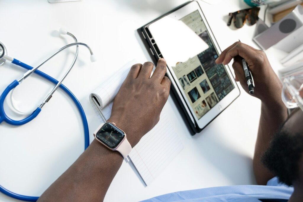 Government backs recommendations for AI in healthcare