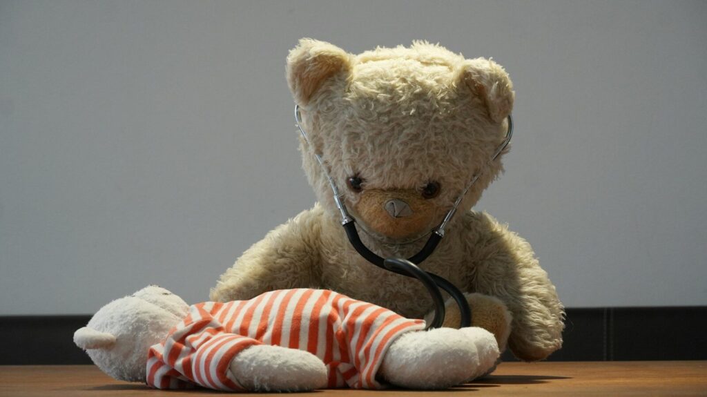 Over 80,000 children wait over a year for community health appointments